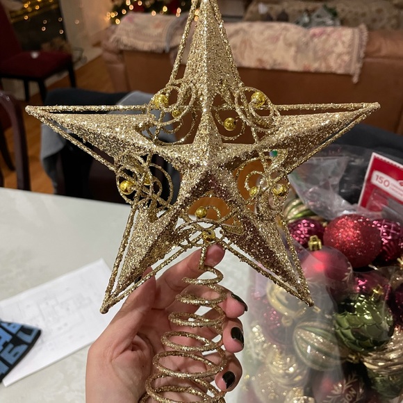 Christmas decor - red gold and green theme GOLD star also included - Picture 4 of 6